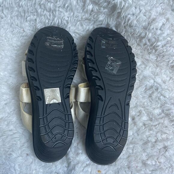 Skechers Fabric Beige Satin slip on wedge Straps Sandals Rhinestones accent SZ9 - Picture 7 of 10